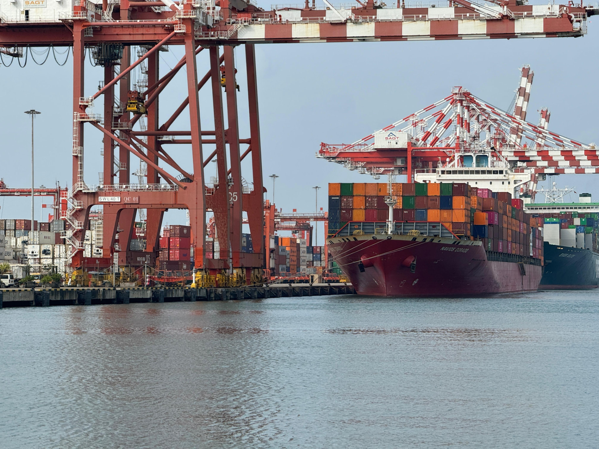 Container vessel Navios Dorado alongside the SAGT terminal in Colombo